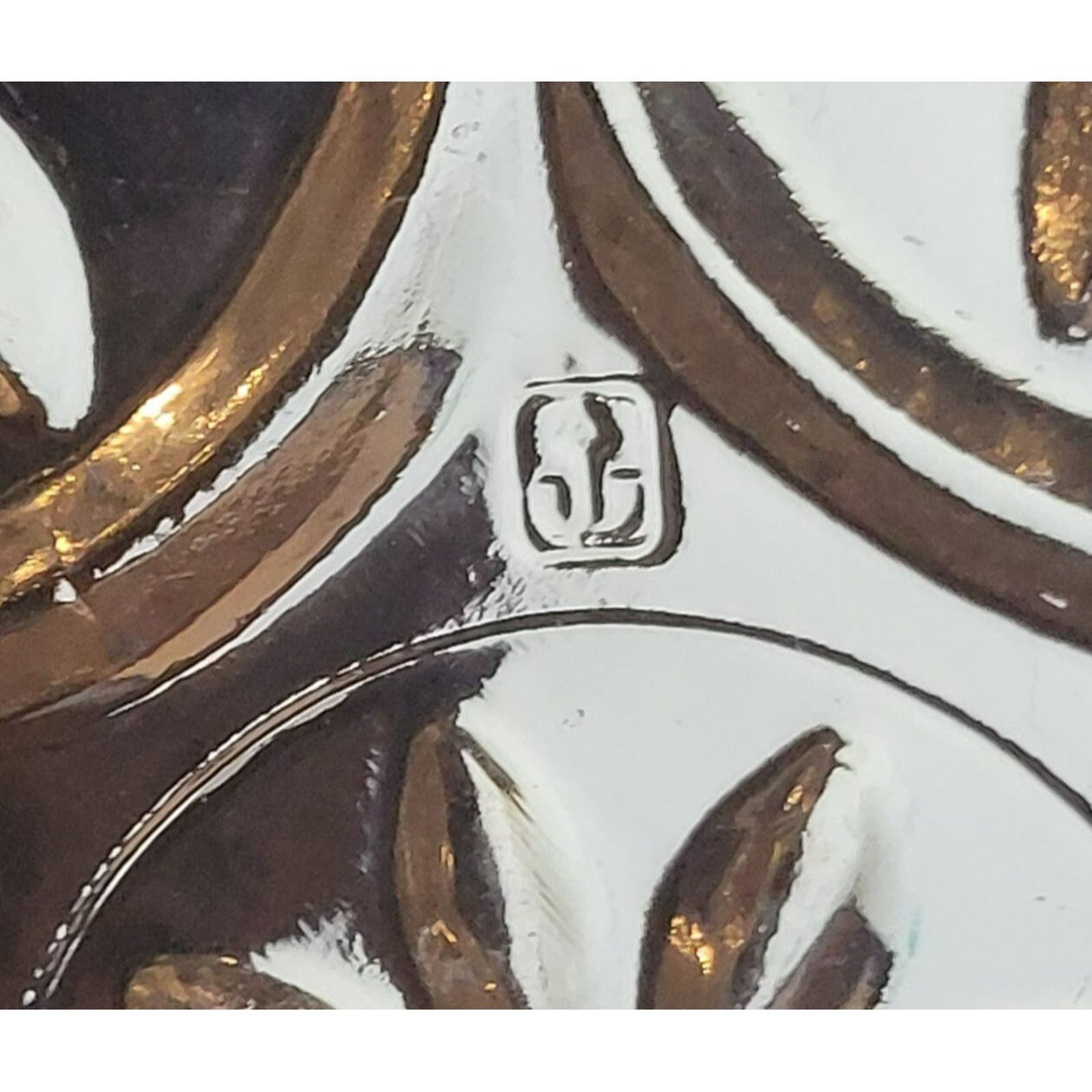 Anchor Hocking Starburst Berry Bowl, Scalloped Edge Pressed Glass Dessert Dish - Image 3