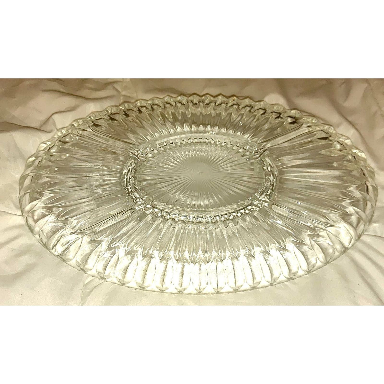 Vintage Circleware Crystal 5 Section Relish Dish Oval Divided Serving Tray 13 Inch Clear Glass Appetizer Platter Entertaining Serveware - Image 2