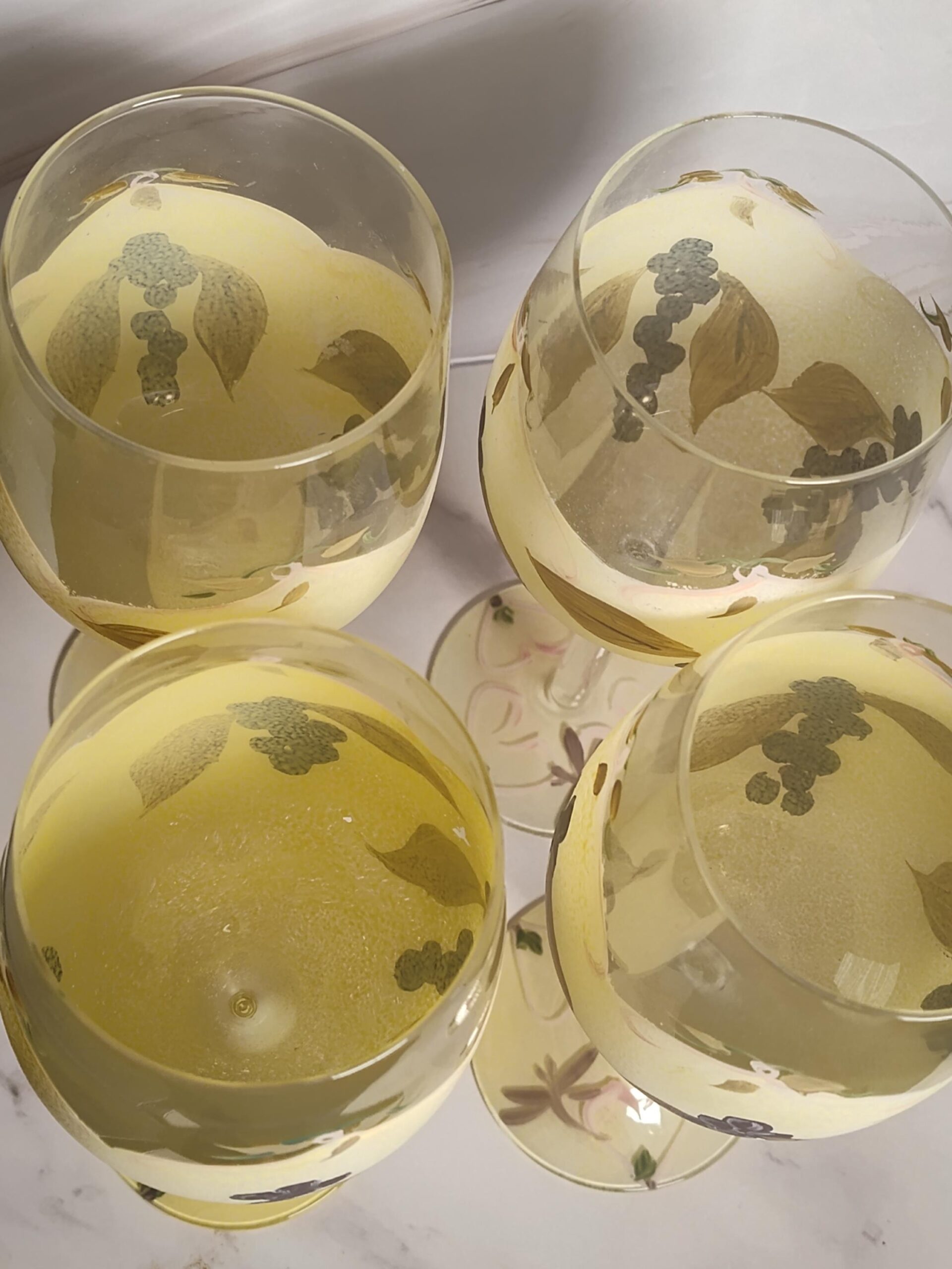 Vintage 1970s Hand Painted Wine Glasses Set of 4 Grape Pattern Yellow Frosted Glass Stemware Barware - Image 2