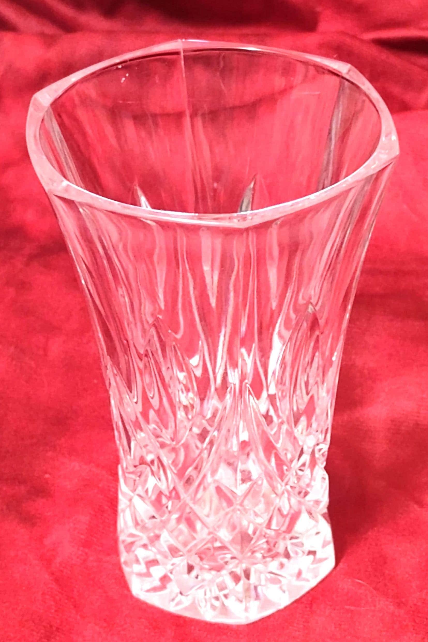 Vintage Oneida Capri 24% Lead Cut Crystal Bud Vase 5” Tall Italy Diamond Cut