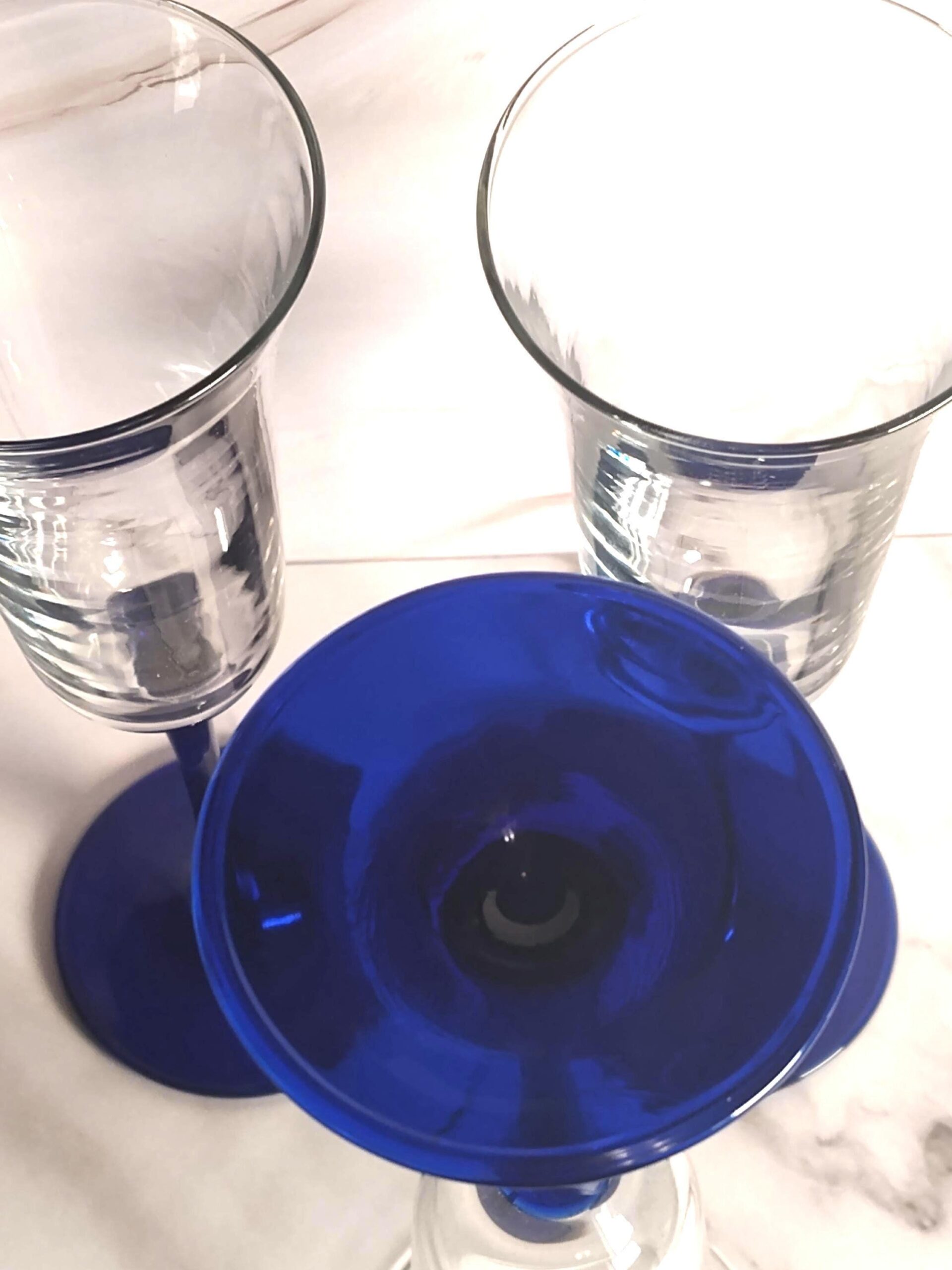 Vintage 1970s Cobalt Blue Champagne Flutes Set of 3 Stemmed Glasses - Image 3