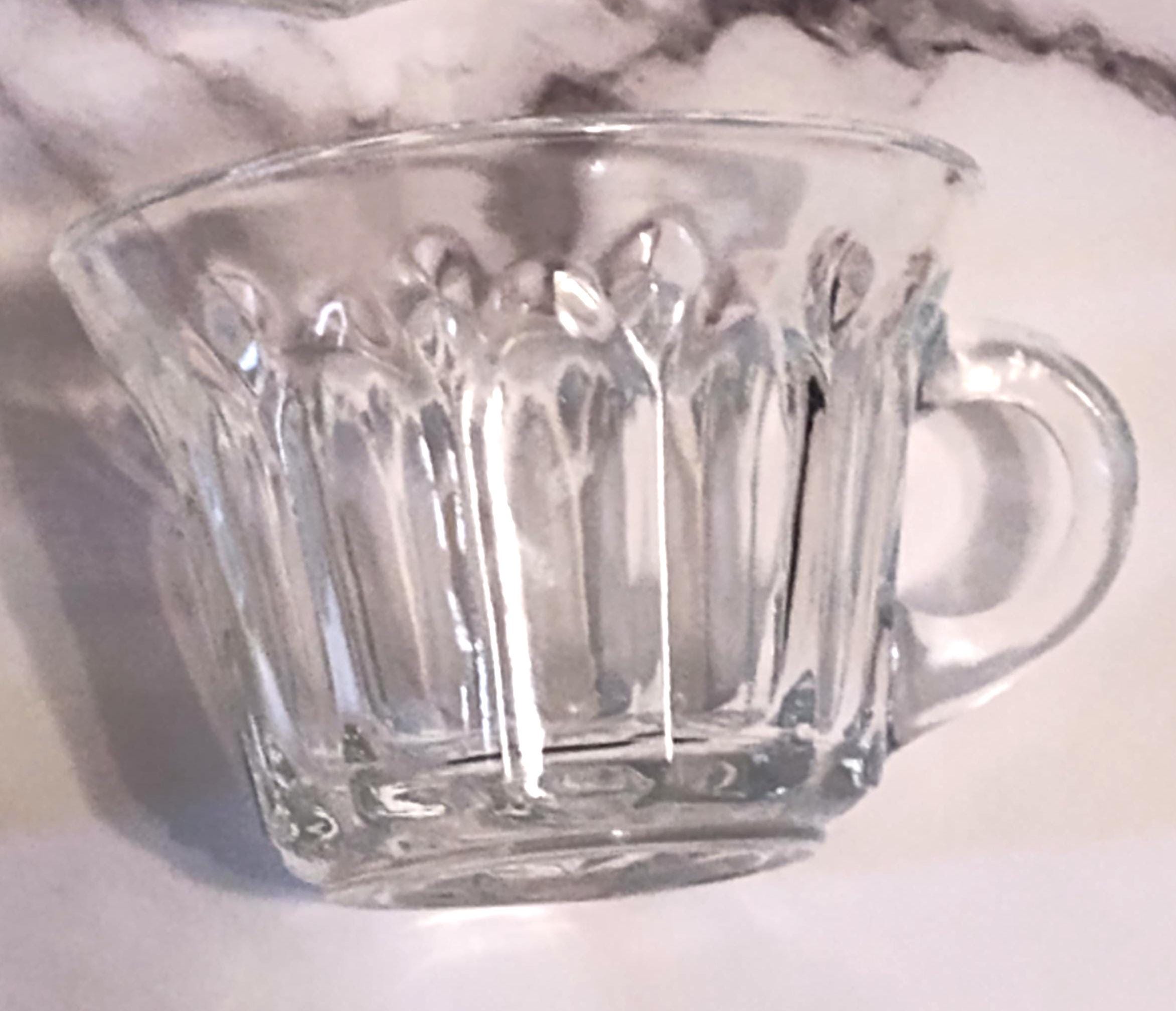 Vintage 1970s Anchor Hocking Colonial Pattern Punch Cups Set of 4 - Image 3