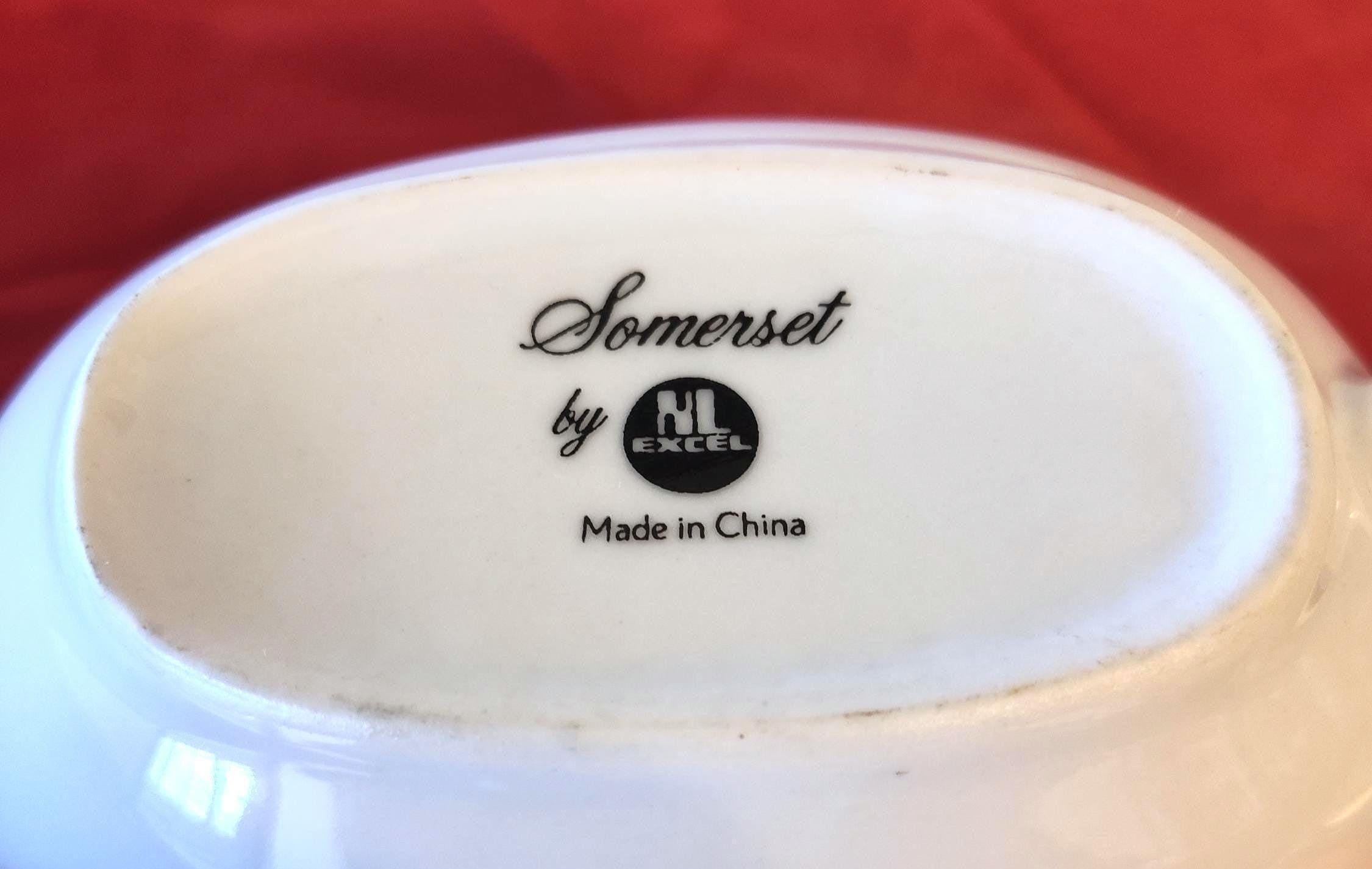 Vintage Somerset by Excel Gravy Boat 9 Inch White Ceramic Serving - Image 4