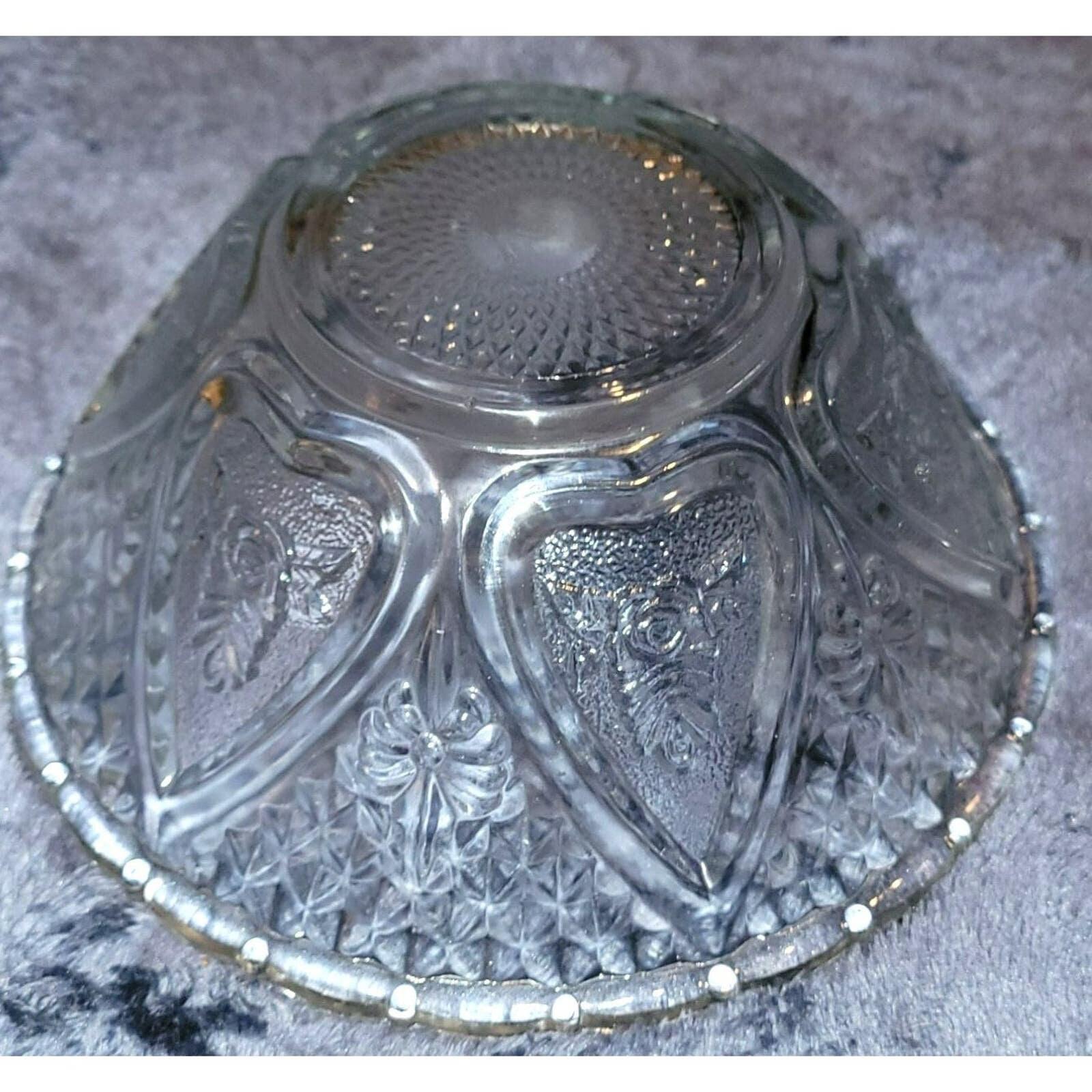 Vintage Firna Indonesia Pressed Glass Hearts and Flowers Bowl 1970s - Image 2