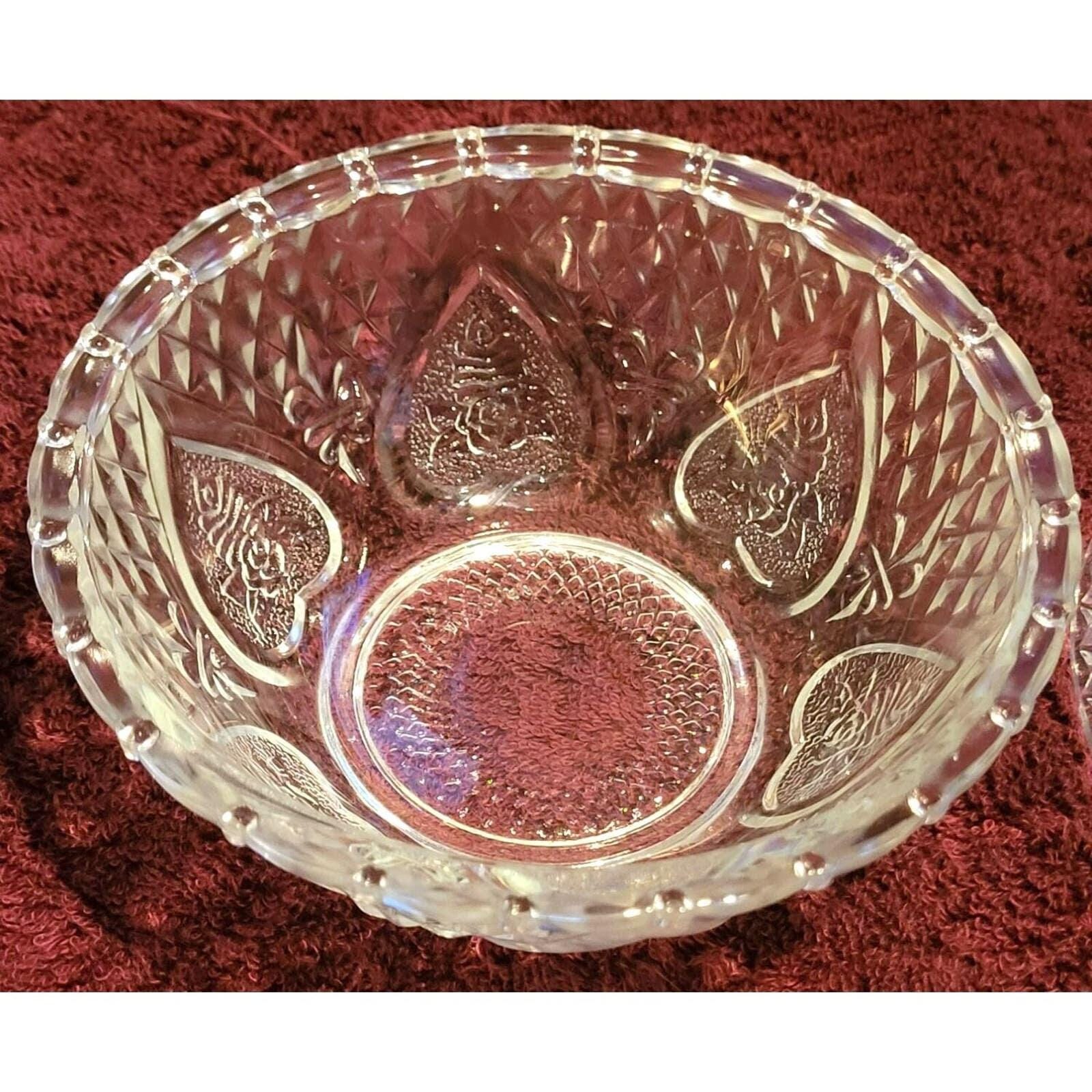 Vintage Pasari Indonesia Press Glass Hearts and Flowers Bowl with Lid 1950s - Image 2