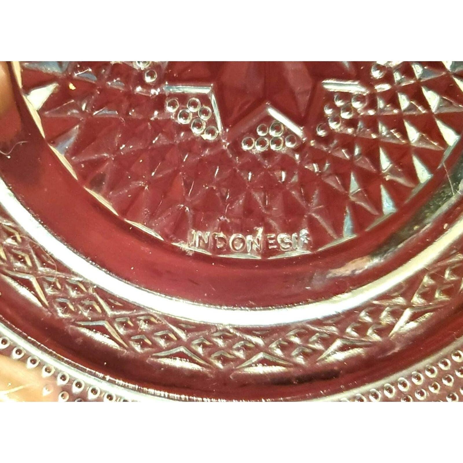 Vintage 1970s KIG Indonesia Trellis Sandwich Glass Bowl Fleur De Lis 8 Inch - Image 2