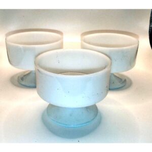Vintage Milk Glass Compote Bowls / Candy or Dessert Dishes(Set of 3)