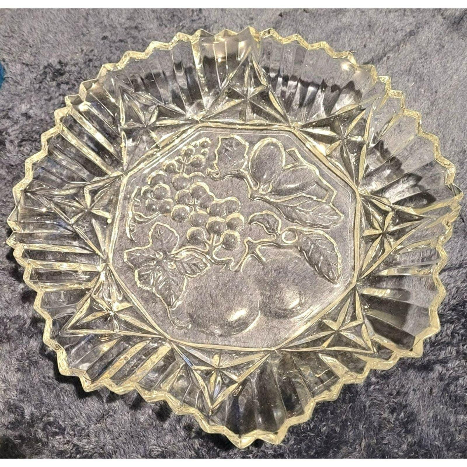 Vintage Federal Glass Pioneer Pattern Wavy Sawtooth Edge 10.5" Bowl