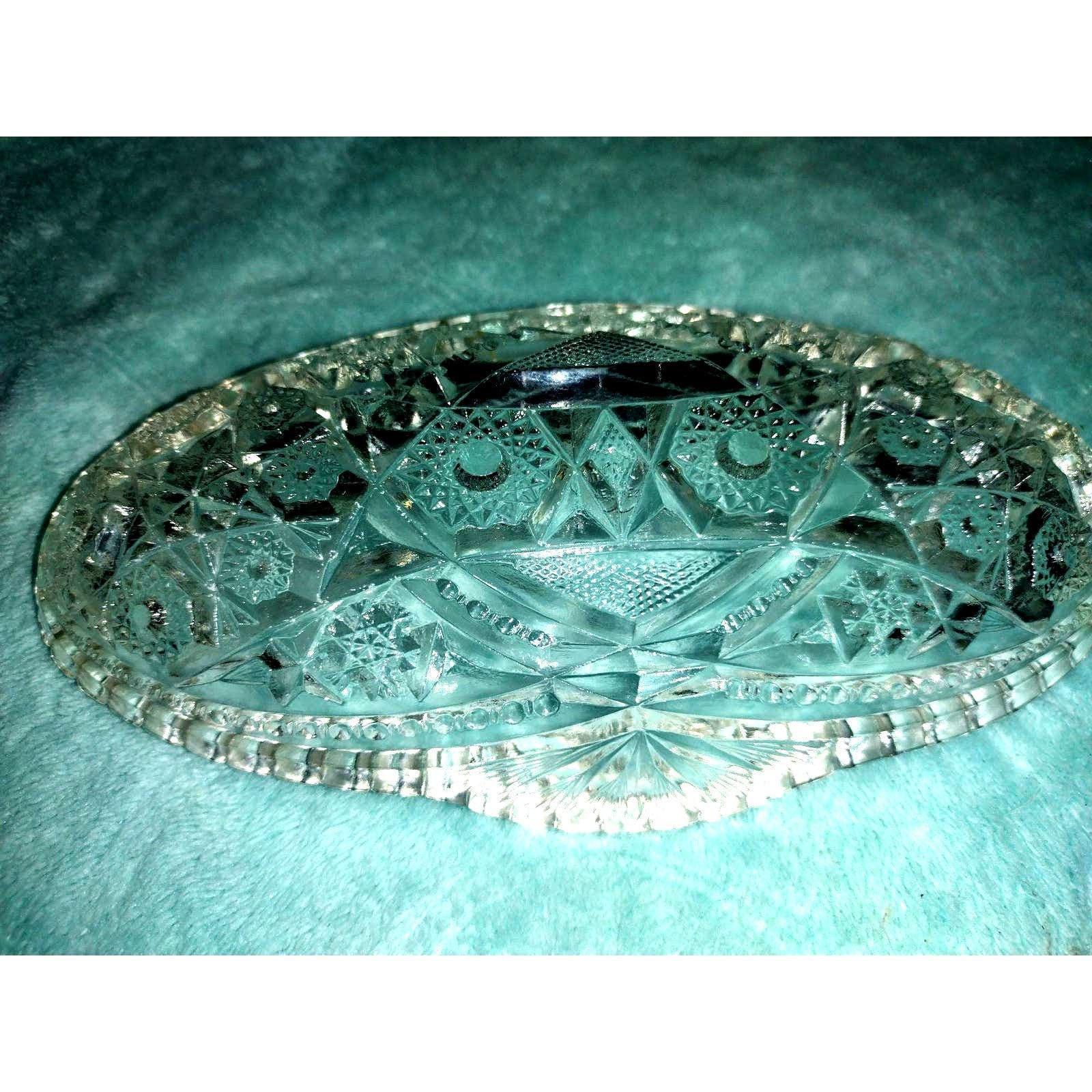 Vintage American Brilliant Style Press Cut Glass Oval Relish Dish Trinket Tray Crystal Clear Starburst Pattern - Image 2