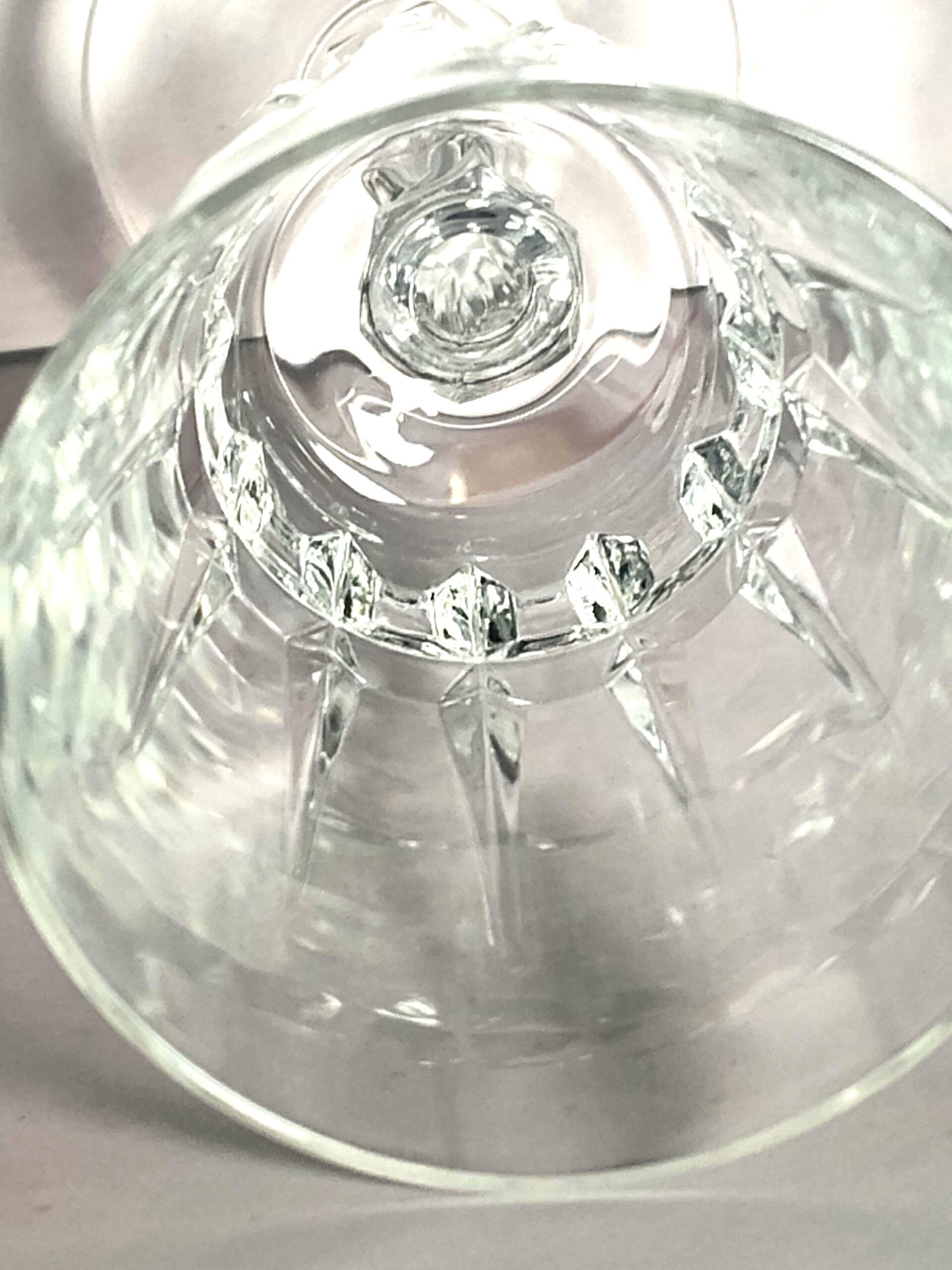 Cristal D'Arques Chantelle Claret Wine Goblets Pair, French Crystal Faceted Stem (6 7/8 Inch) - Image 4