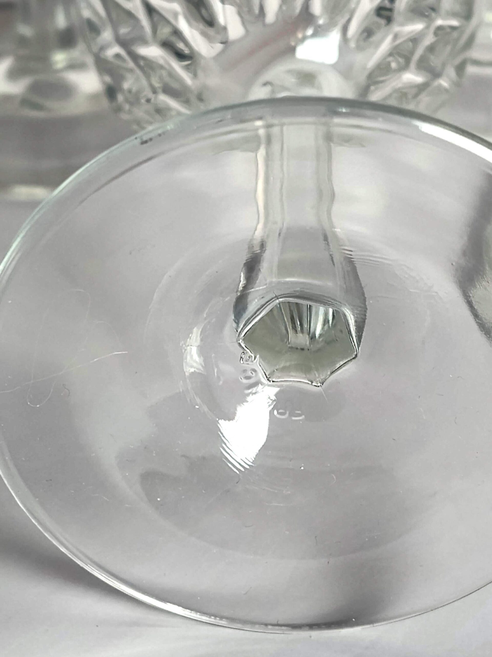 Set of 4 Luminarc Diamant Wine Glasses, French Cut Glassware with Original Stickers - Image 5