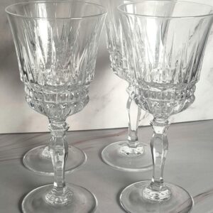 Cristal D'Arques Villeneuve Lead Crystal Wine Glasses Set of 4, French Cut Stemware