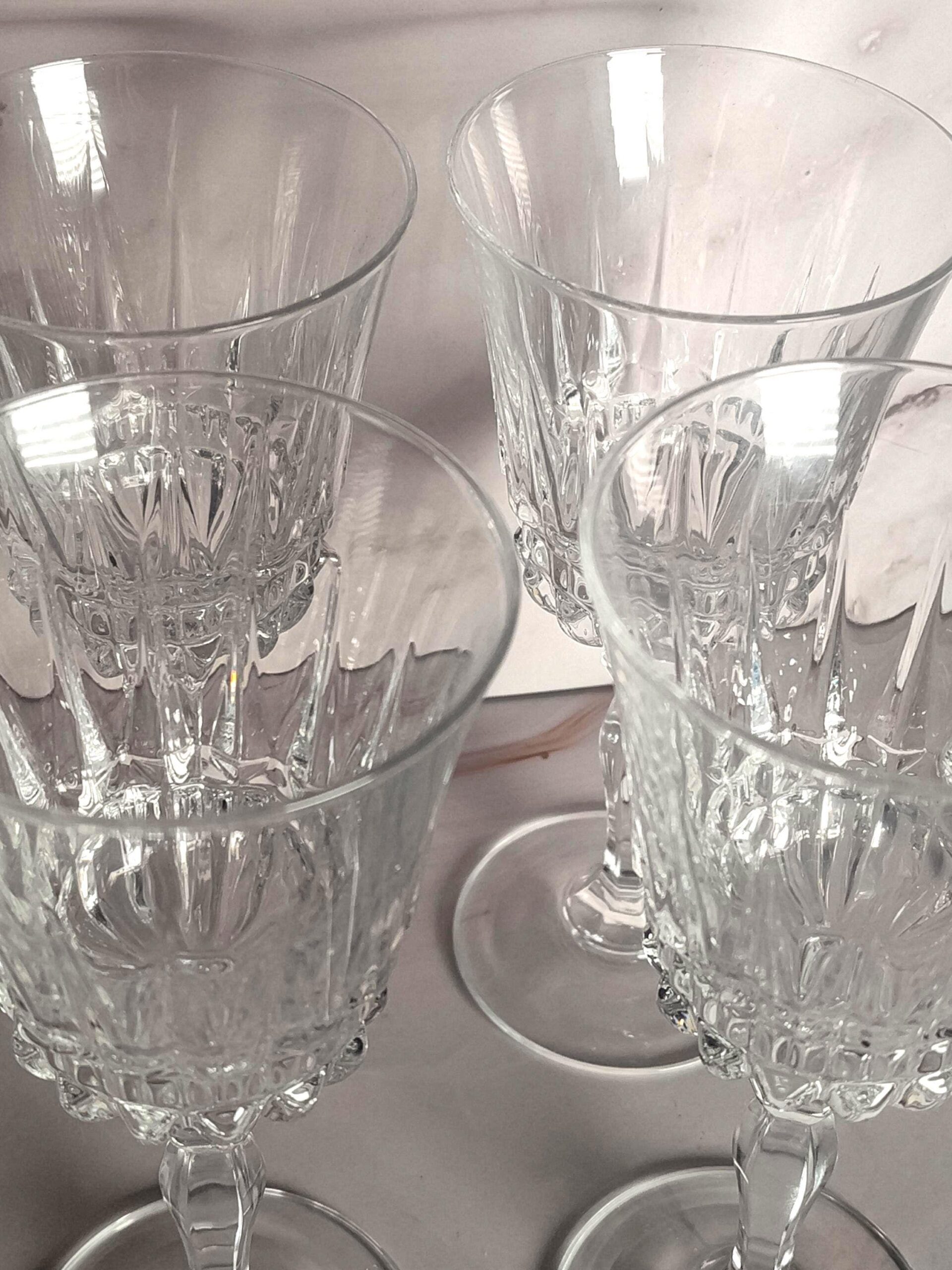 Cristal D'Arques Villeneuve Lead Crystal Wine Glasses Set of 4, French Cut Stemware - Image 2